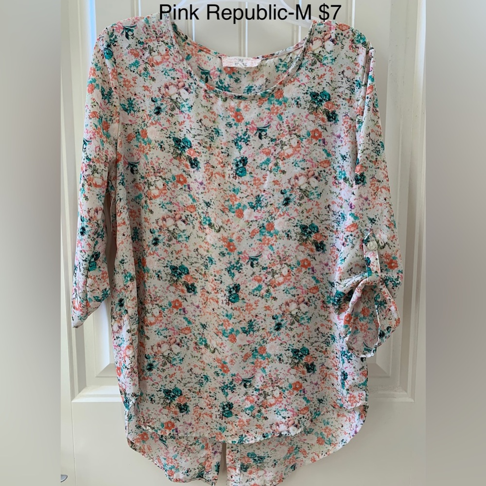 Pink Republic. Size M